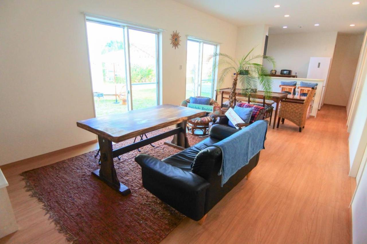 2019新築 ! Guest House Holoholo Beach Side Ishigaki  Dış mekan fotoğraf